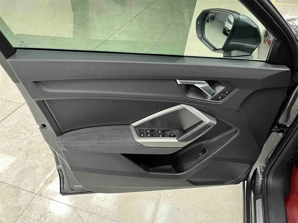 Audi Q3 2022 35 TFSI Fashion Dynamic фото 10