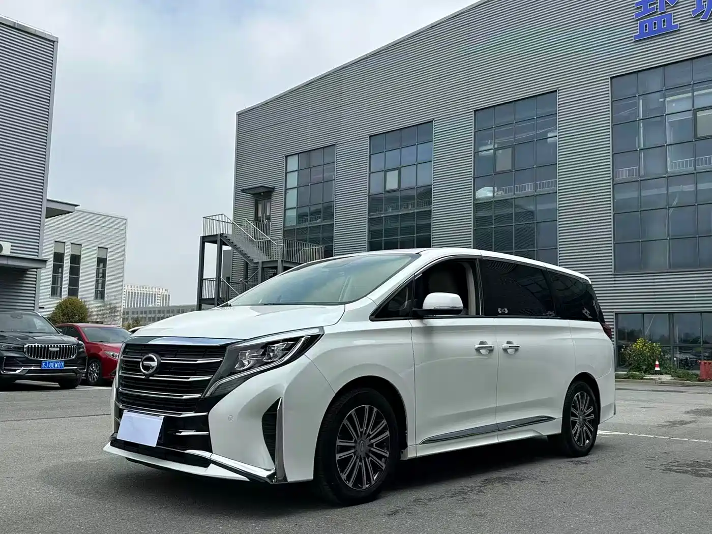 GAC TRUMPCHI M8