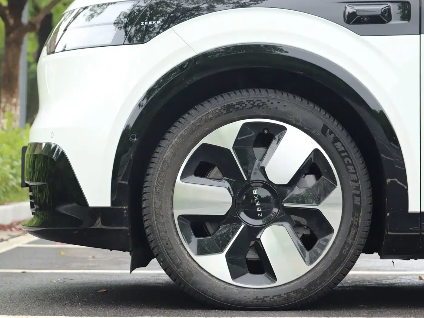 ZEEKR MIX 2025 2025 Long Range Intelligent Driving Edition
