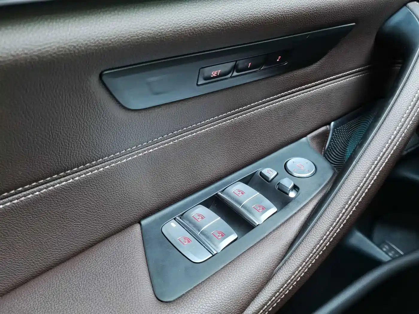 BMW 5 Series 2021 530Li xDrive Luxury Package фото 19
