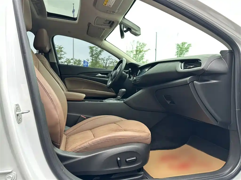 Buick Regal 2019 28T Premium China VI фото 13