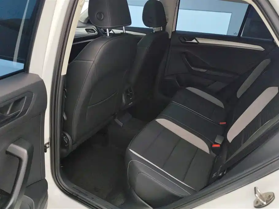 Volkswagen T-ROC 2019 230TSI DSG 2WD Progressive Version China VI фото 11