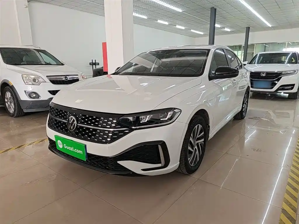 Volkswagen Lavida 2023 200TSI DSG Starlight Comfort Edition фото 2