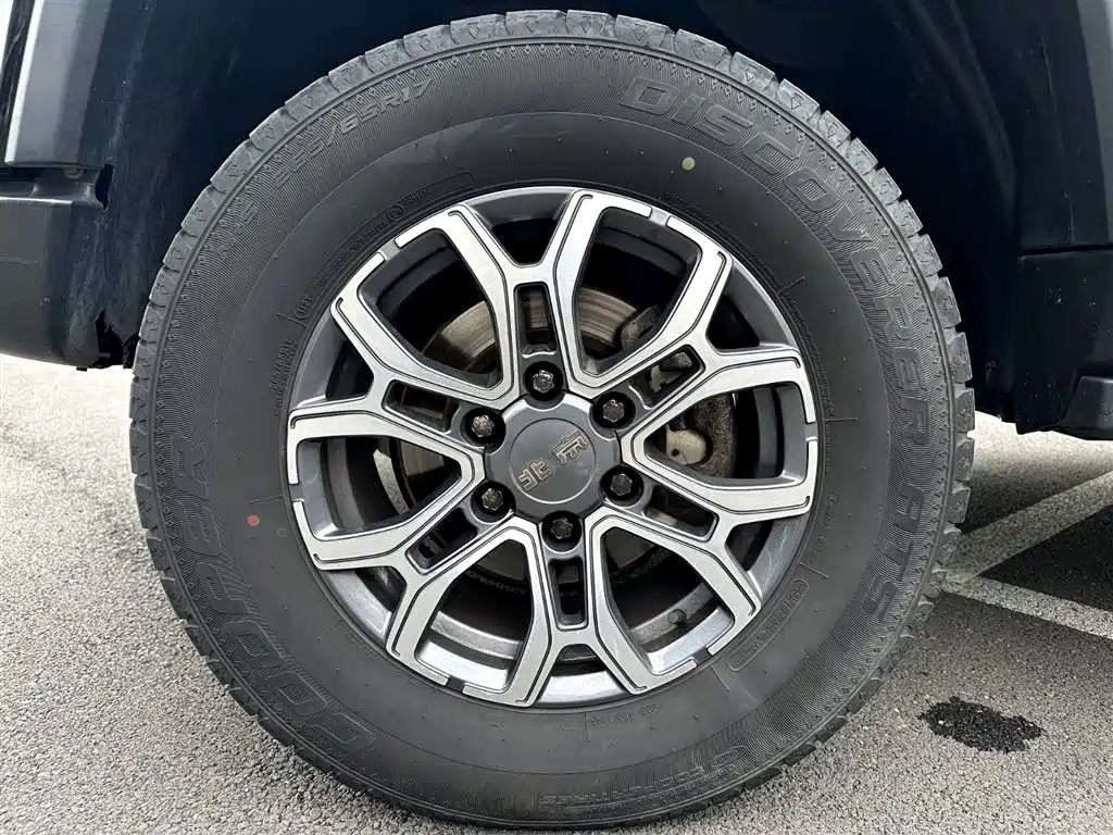 BAIC ORV Beijing Offroad BJ40 2023 2.0T Auto 2WD Urban Hunter Knight Edition фото 12