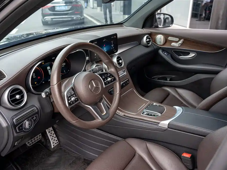 Mercedes-Benz GLC 2021 GLC 300 L 4MATIC Sporty фото 13