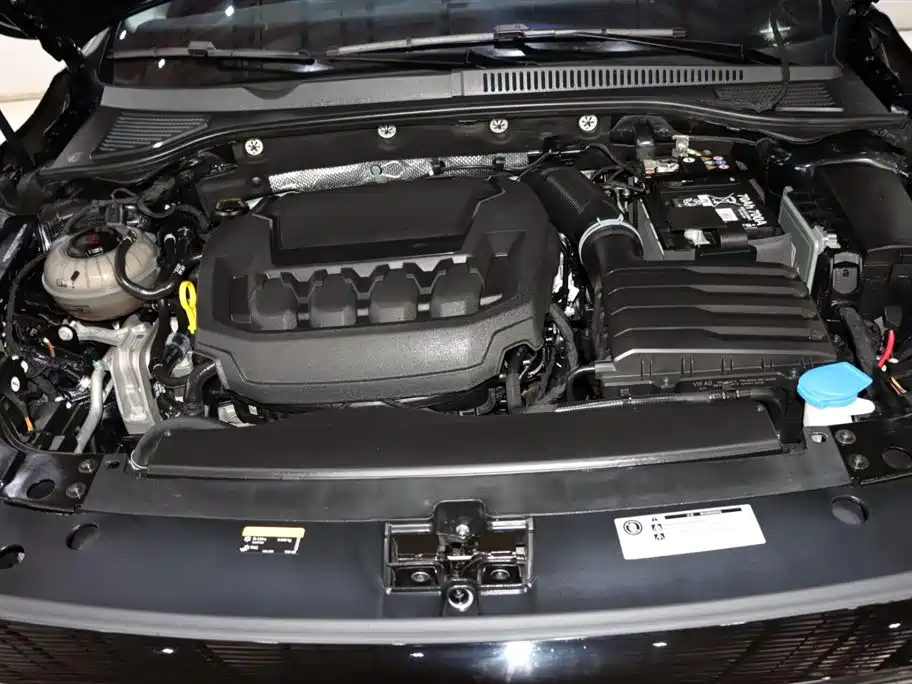 Volkswagen Passat 2025 Outstanding 380TSI Starlight Dragon Glory Edition фото 19
