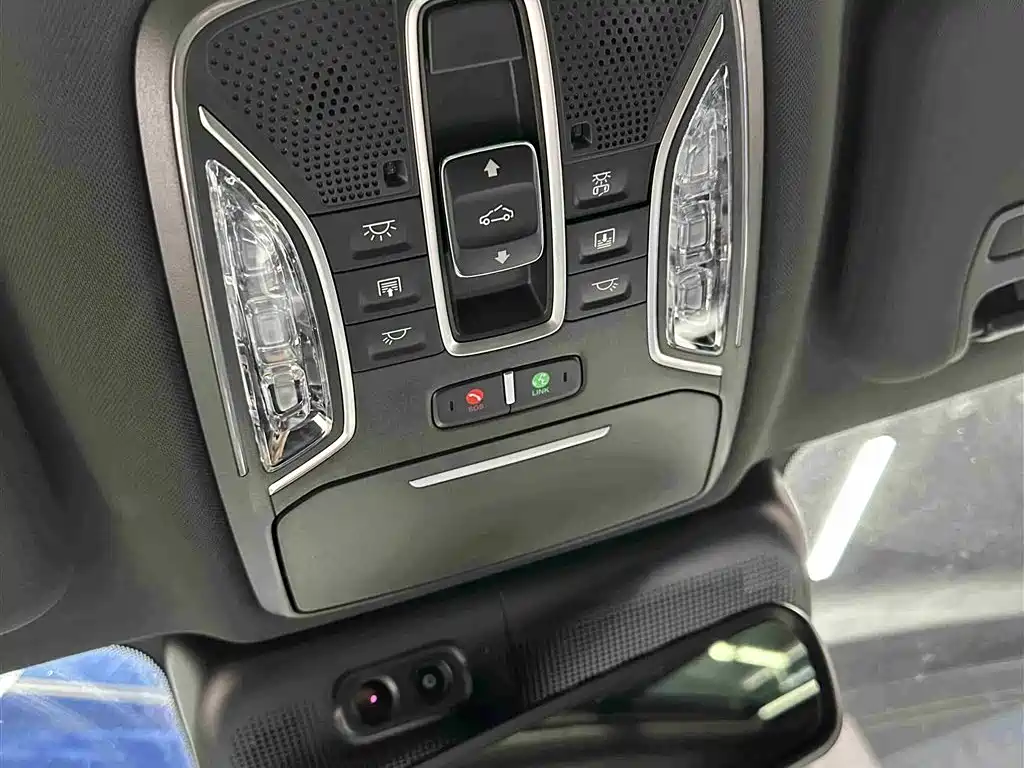 GAC Trumpchi Trumpchi GS8 2022 Pilot Series 2.0TGDI 2WD Premium Edition (6-Seater) фото 22