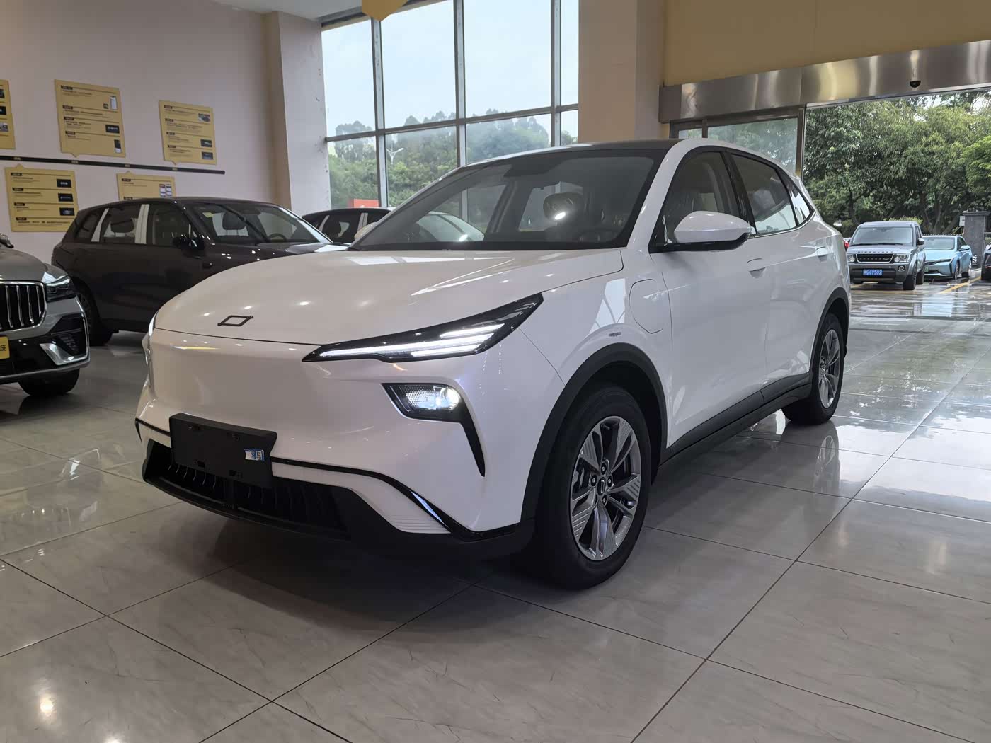 Besturn Yueyi 03