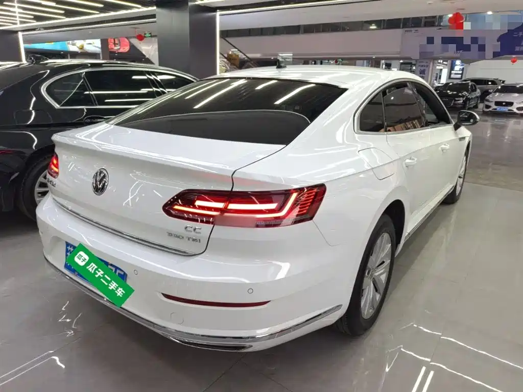 Volkswagen FAW-Volkswagen CC 2020 330TSI Elegance Version China VI фото 7