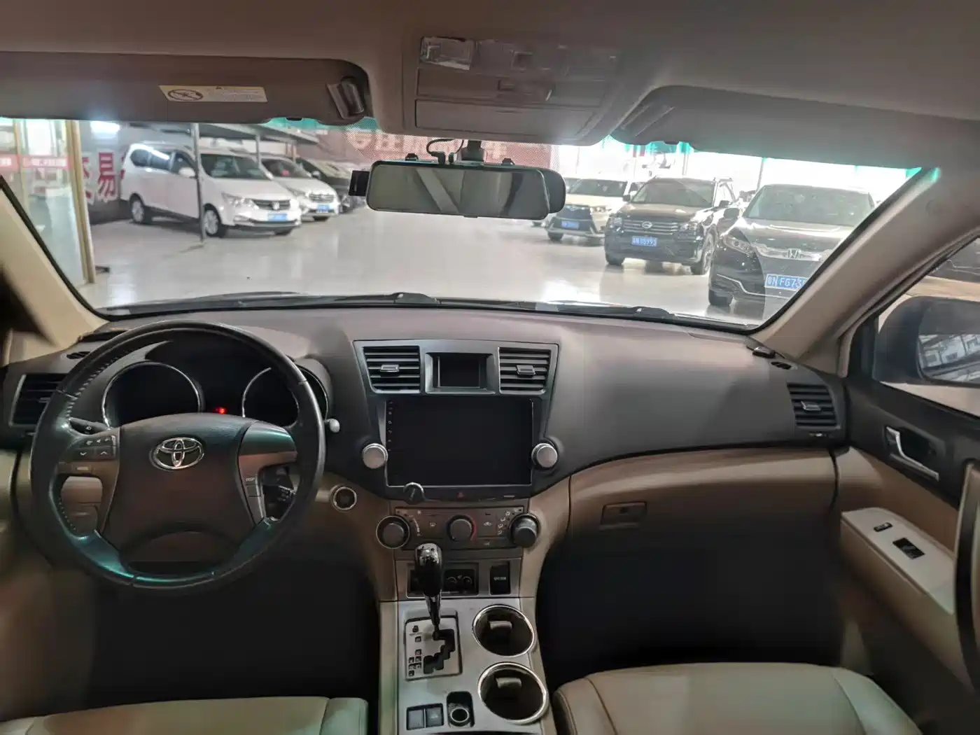 Toyota Highlander 2011 2011 2.7L 2WD 5-seat Sport