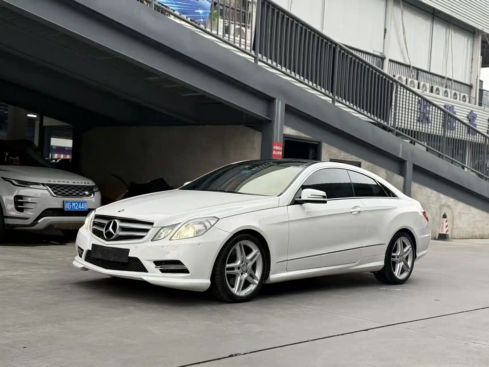 Фото 1 - Mercedes-Benz E-Class (Import)