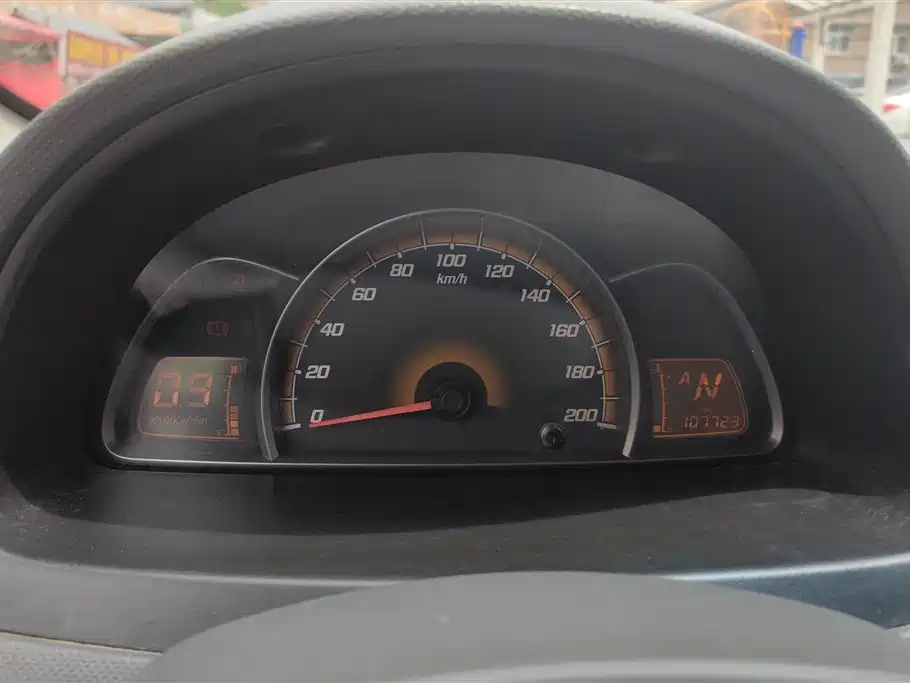 Chevrolet Sail 2011 Hatchback 1.4L Manual Happiness Edition фото 14