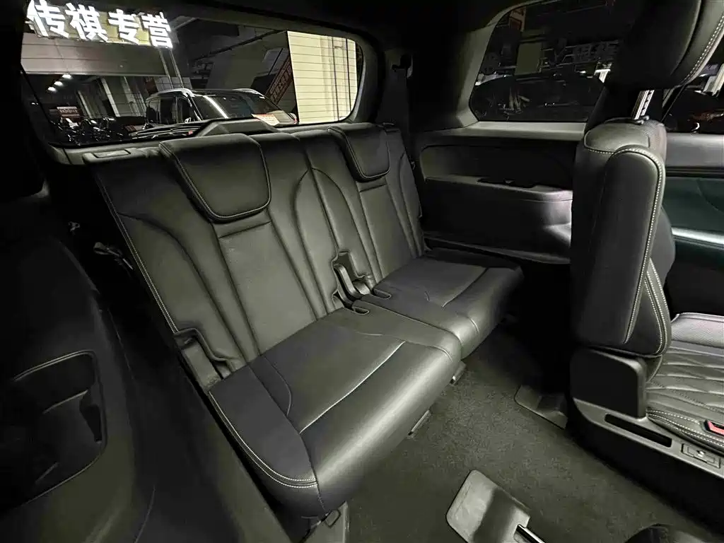 GAC Trumpchi Trumpchi GS8 2022 Pilot Series 2.0TGDI 2WD Premium Edition (6-Seater) фото 31