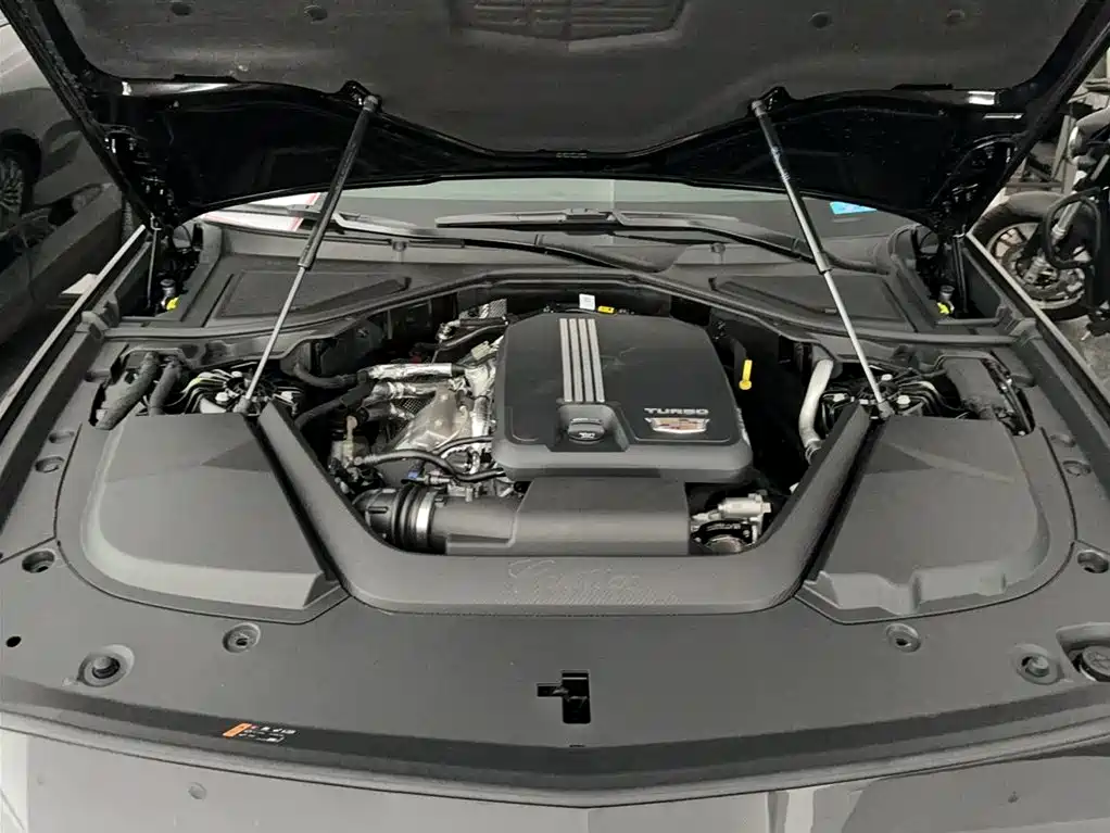 CADILLAC CT6