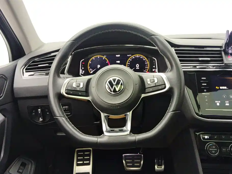 Volkswagen Tiguan L 2021 330TSI Automatic 2WD R-Line Premium фото 15