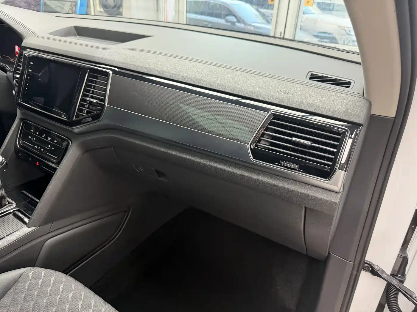 صورة 9 - Volkswagen Teramont