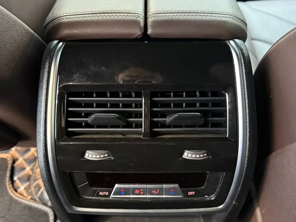 BMW X5 2022 Model xDrive 40Li M Sport Package фото 22