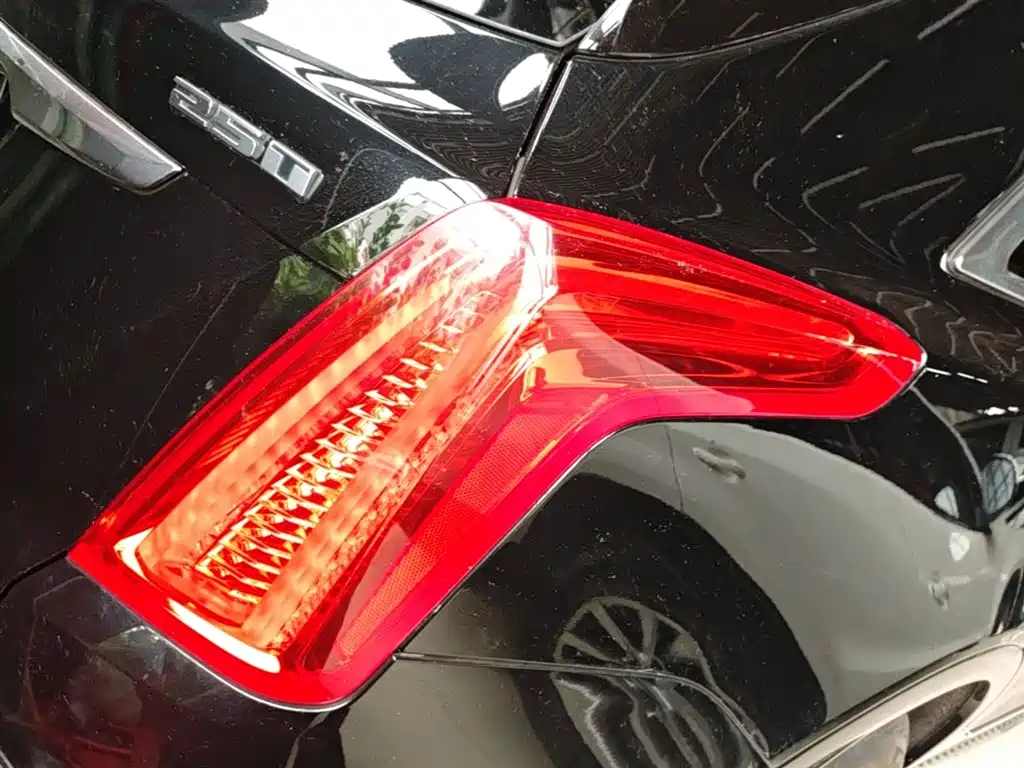 Cadillac XT5 2018 25T Luxury фото 8