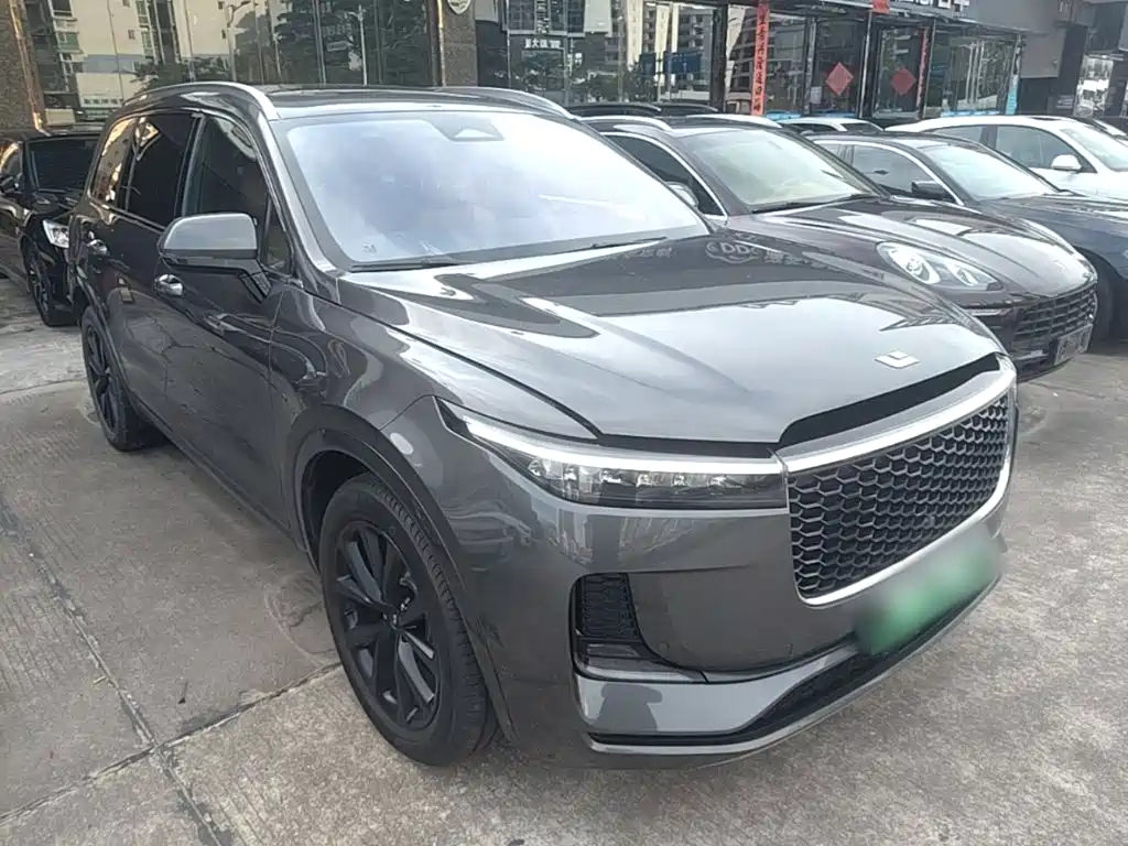 Фото 4 - Li Auto Li ONE