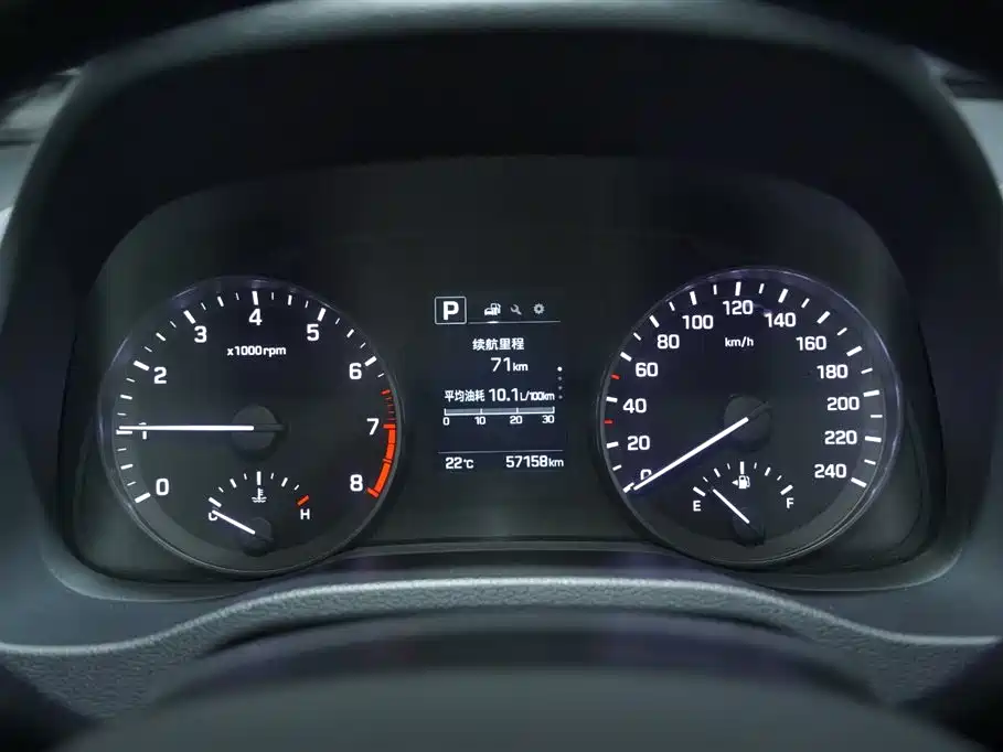 Hyundai Elantra 2016 Model 1.6L Automatic Smart Elite фото 18