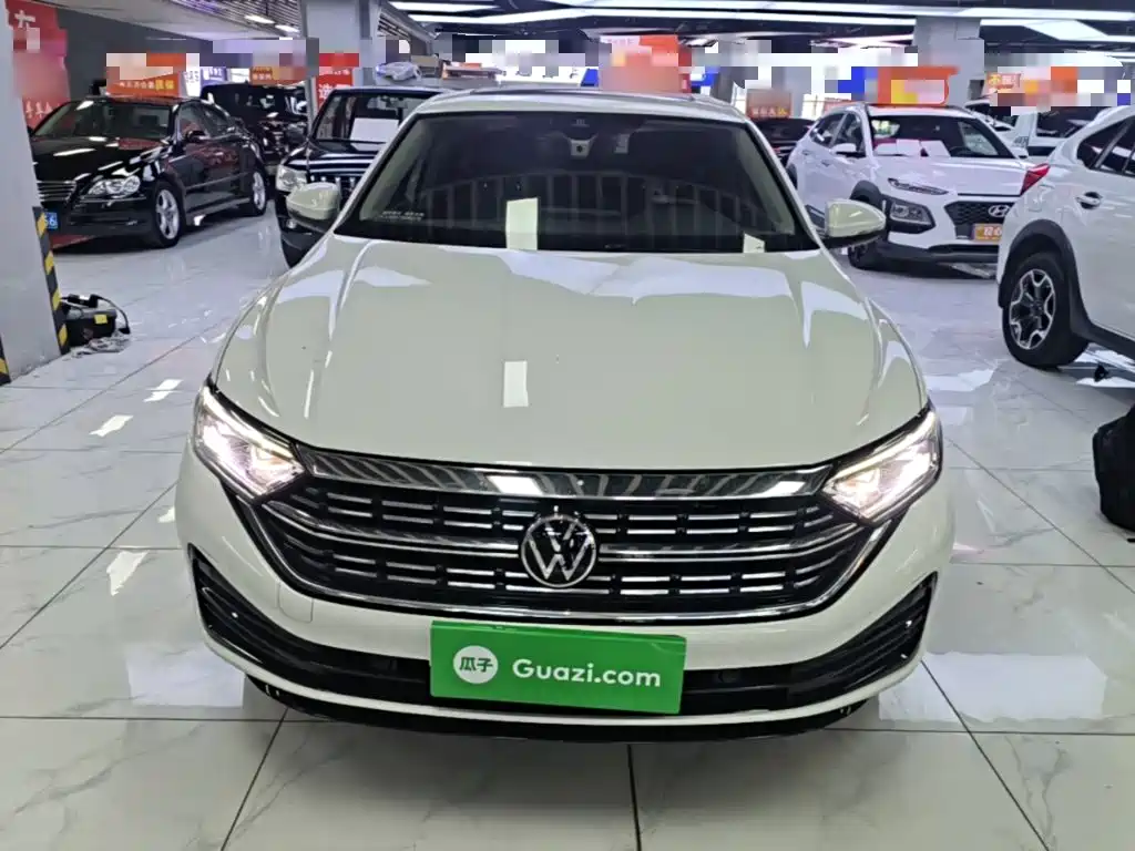 Фото 3 - Volkswagen Sagitar