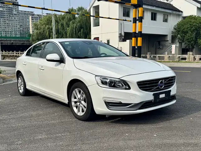 Volvo Volvo S60 2017 S60L T3 Momentum