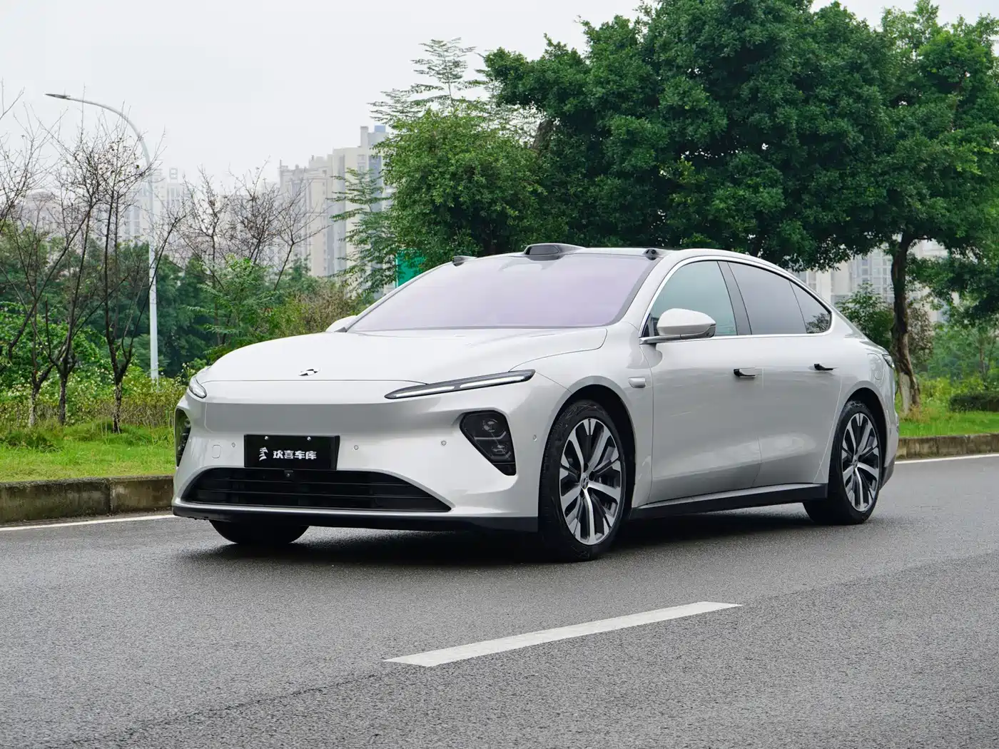 2025 NIO ET7