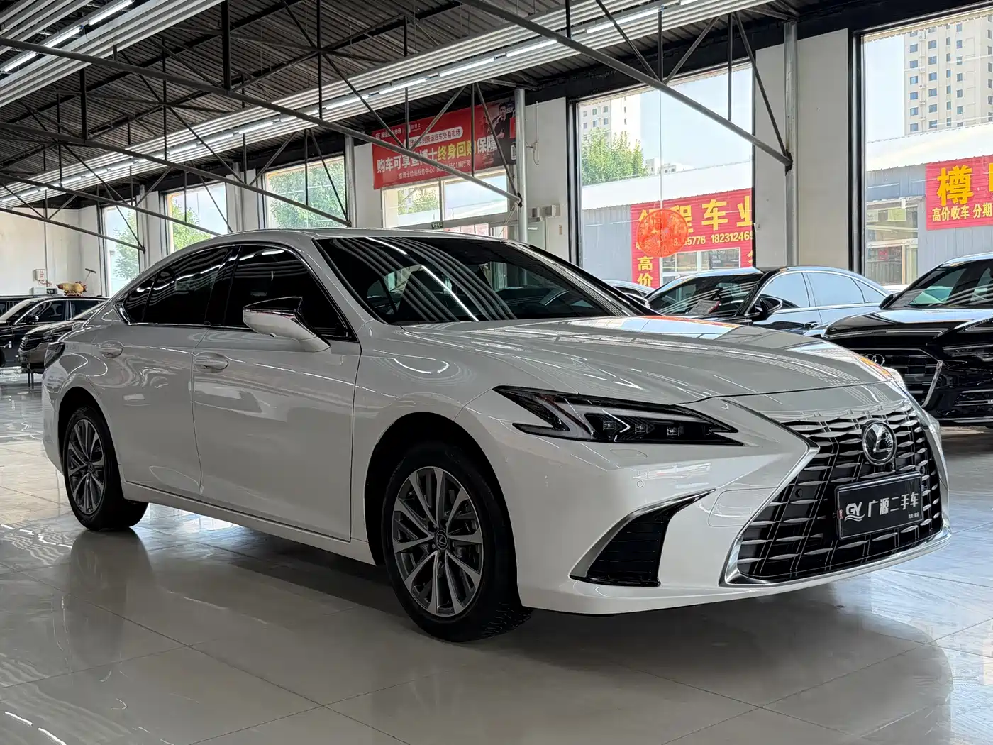 Lexus ES 2025 2025 200 Ultimate Edition