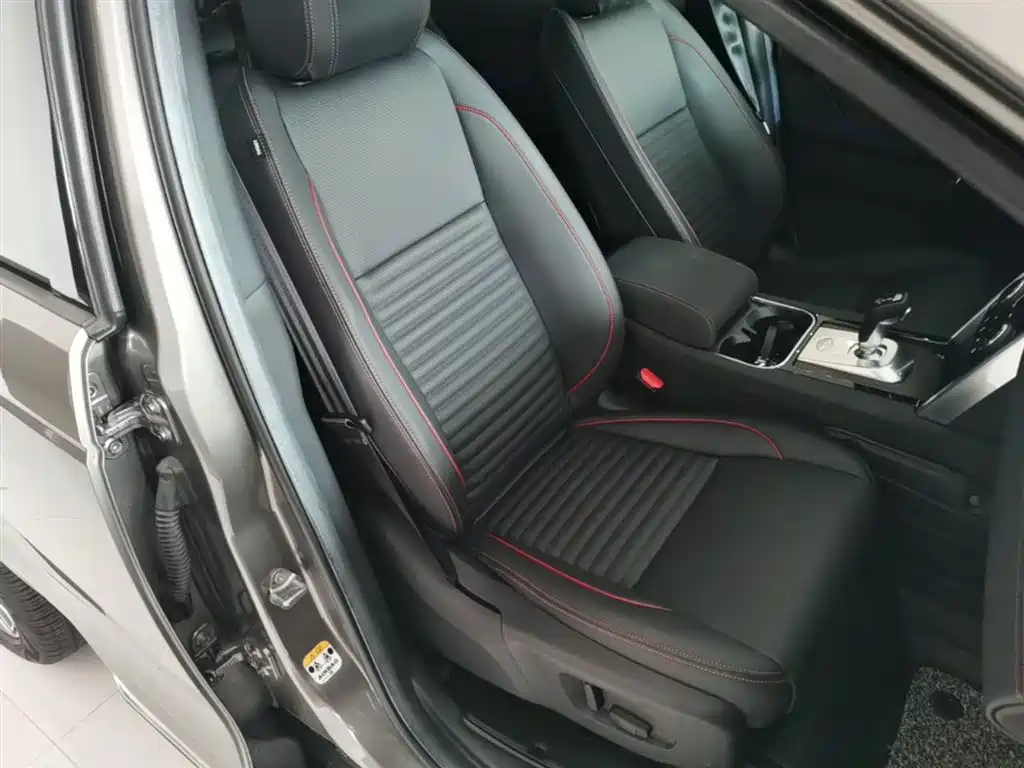Land Rover Discovery Sport 2022 Model Facelift 249PS R-Dynamic S Performance Edition 5-seater фото 25