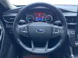 Фото 15 - Ford Explorer