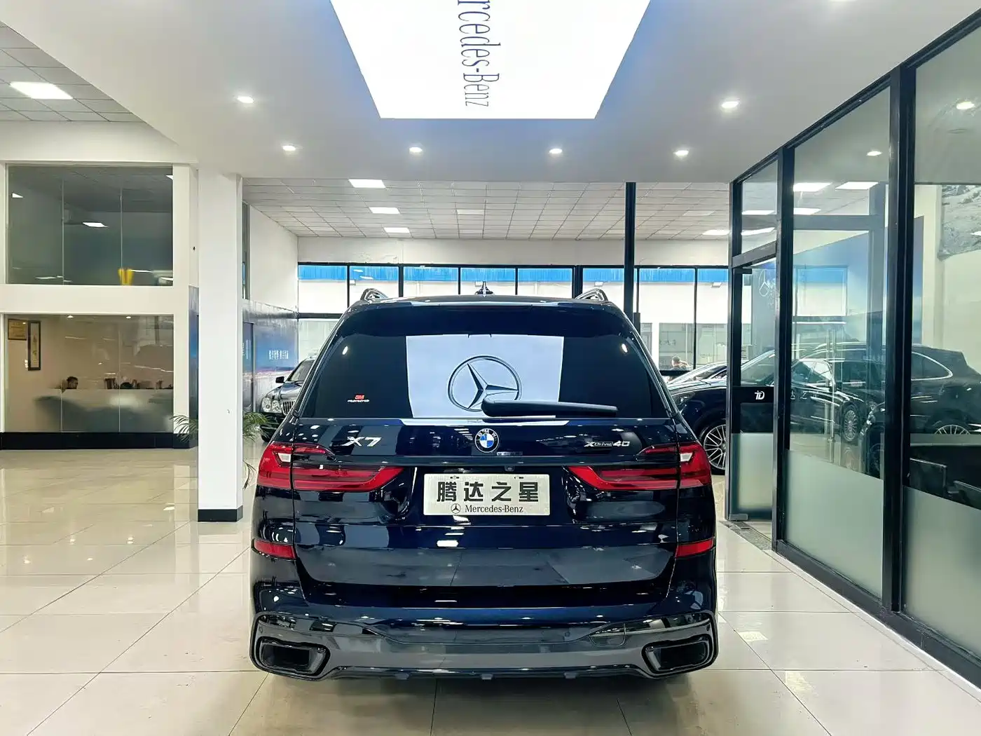 BMW X7 2019 xDrive40i Exclusive M Sport Package фото 7