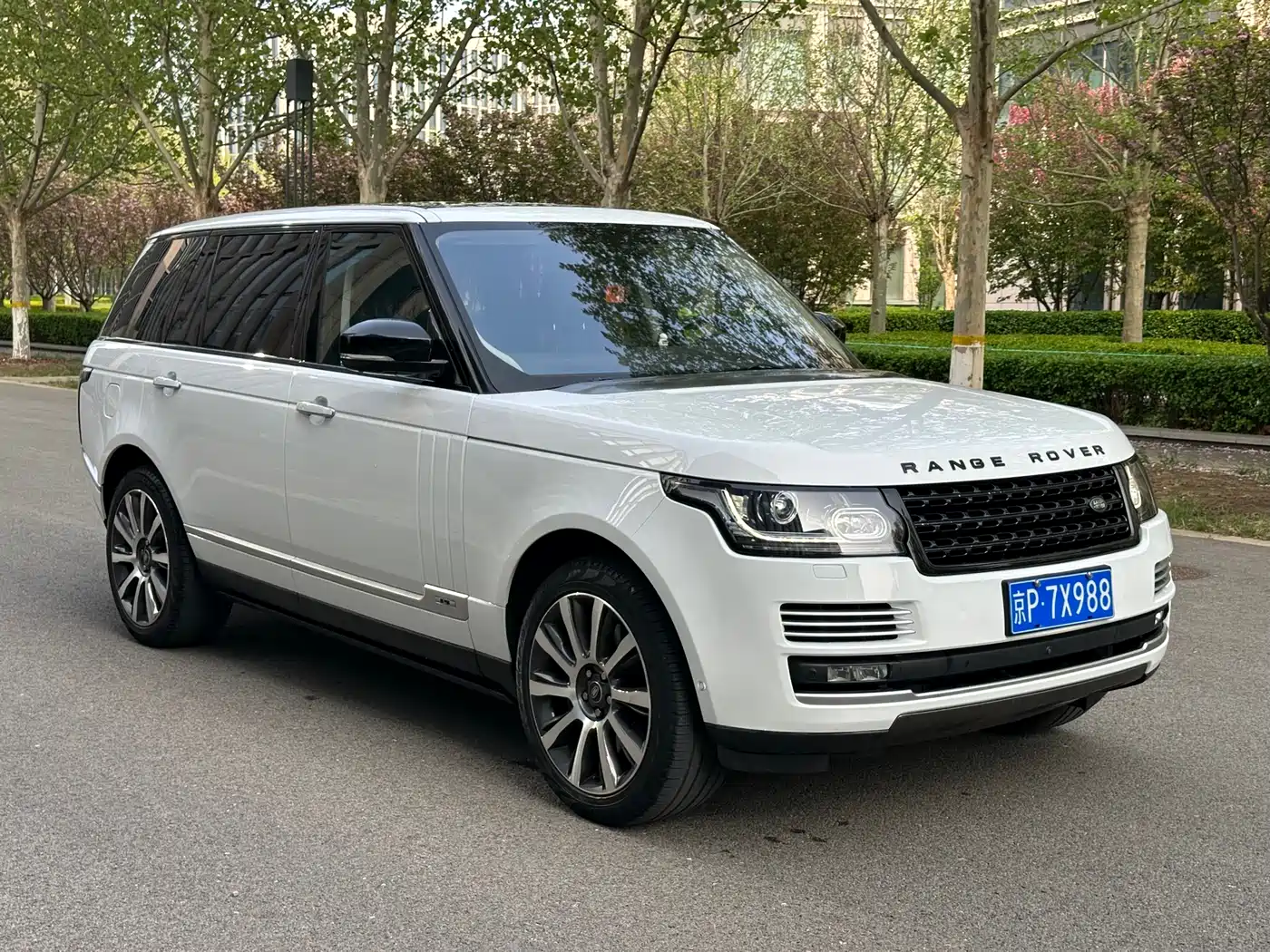 Land Rover Range Rover 2016 5.0 SC V8 AB Ultimate Autobiography LWB фото 3