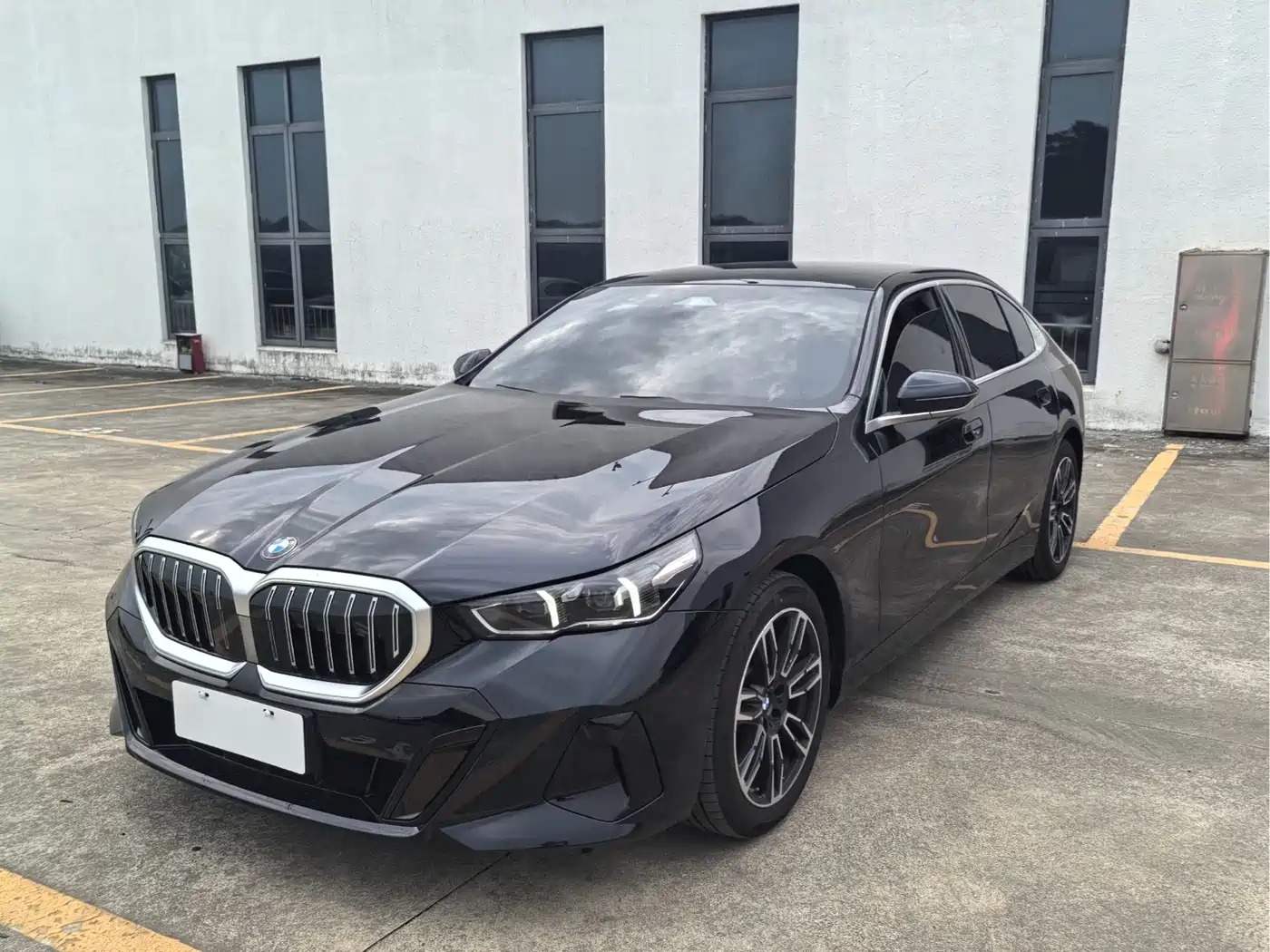 BMW 5 Series 2026 525Li M Sport Package