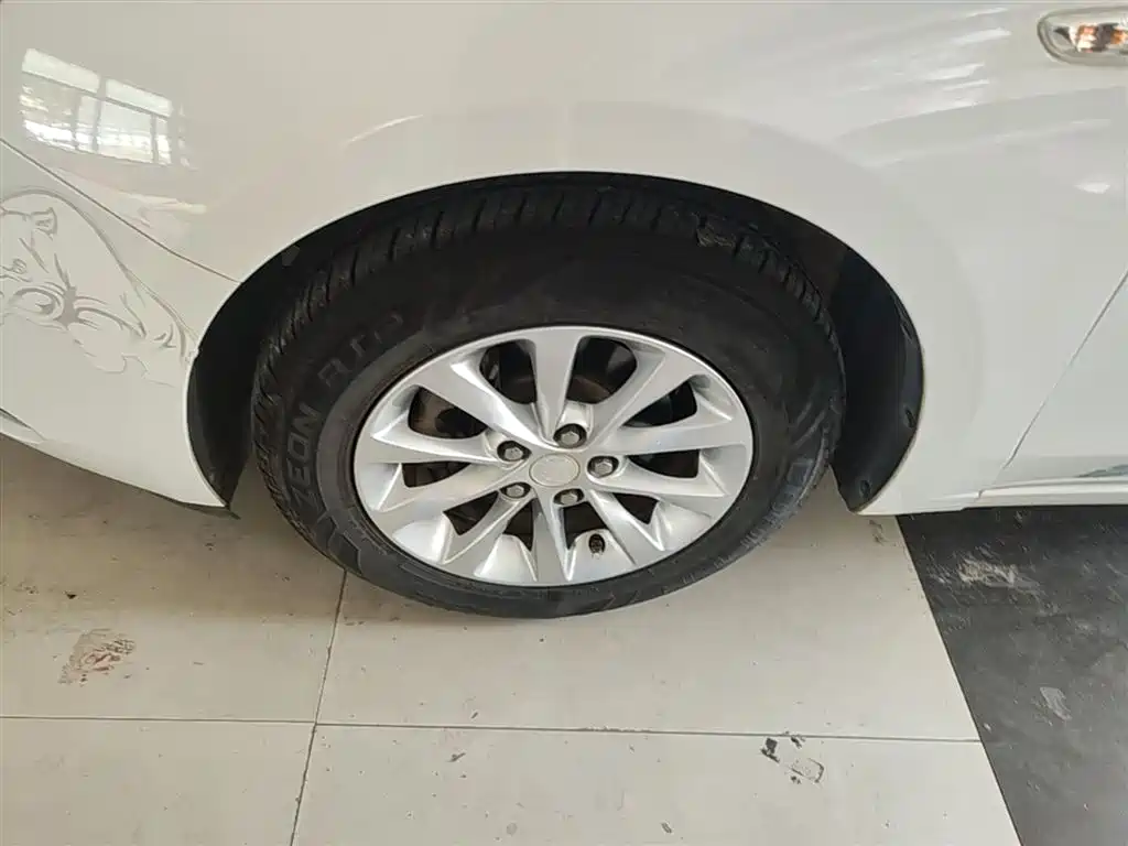 Buick Excelle 2018 15T DCT Progressive (China V) фото 23