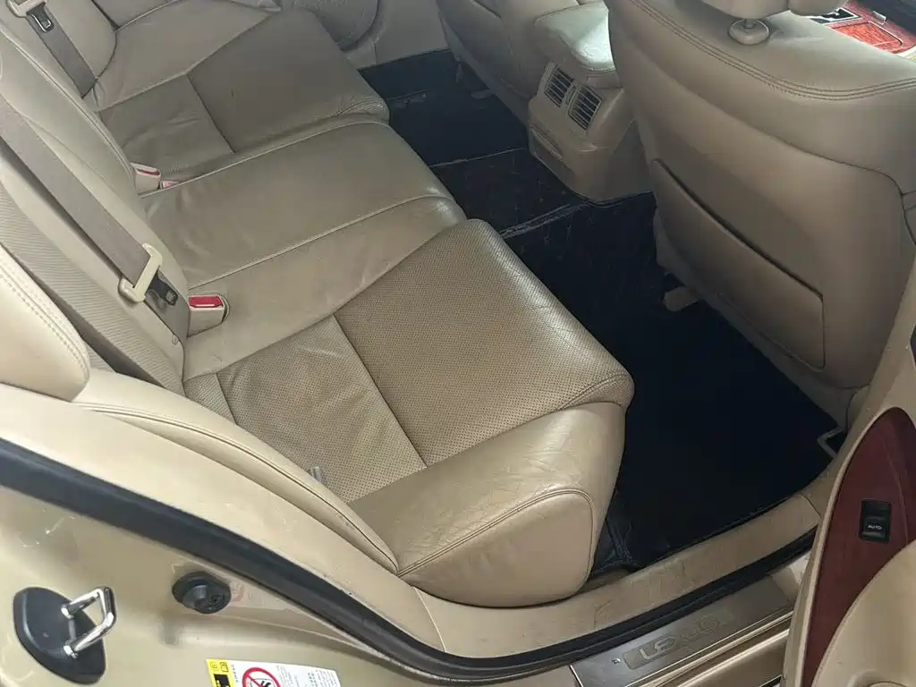 Фото 2 - Lexus GS