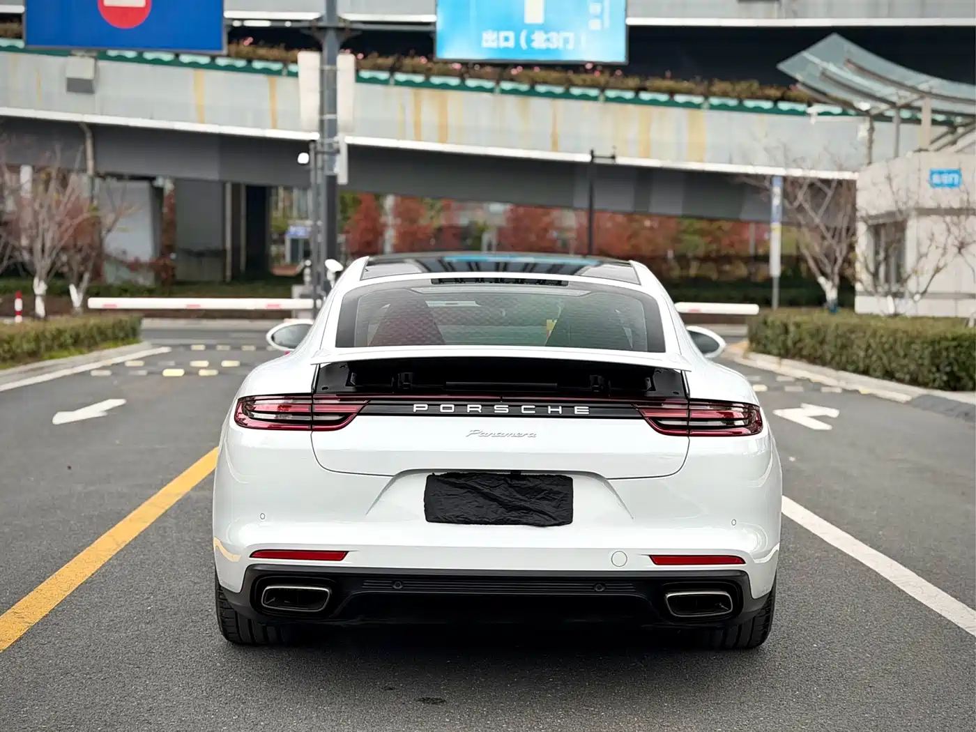 Porsche Panamera 2017 Panamera 3.0T фото 5