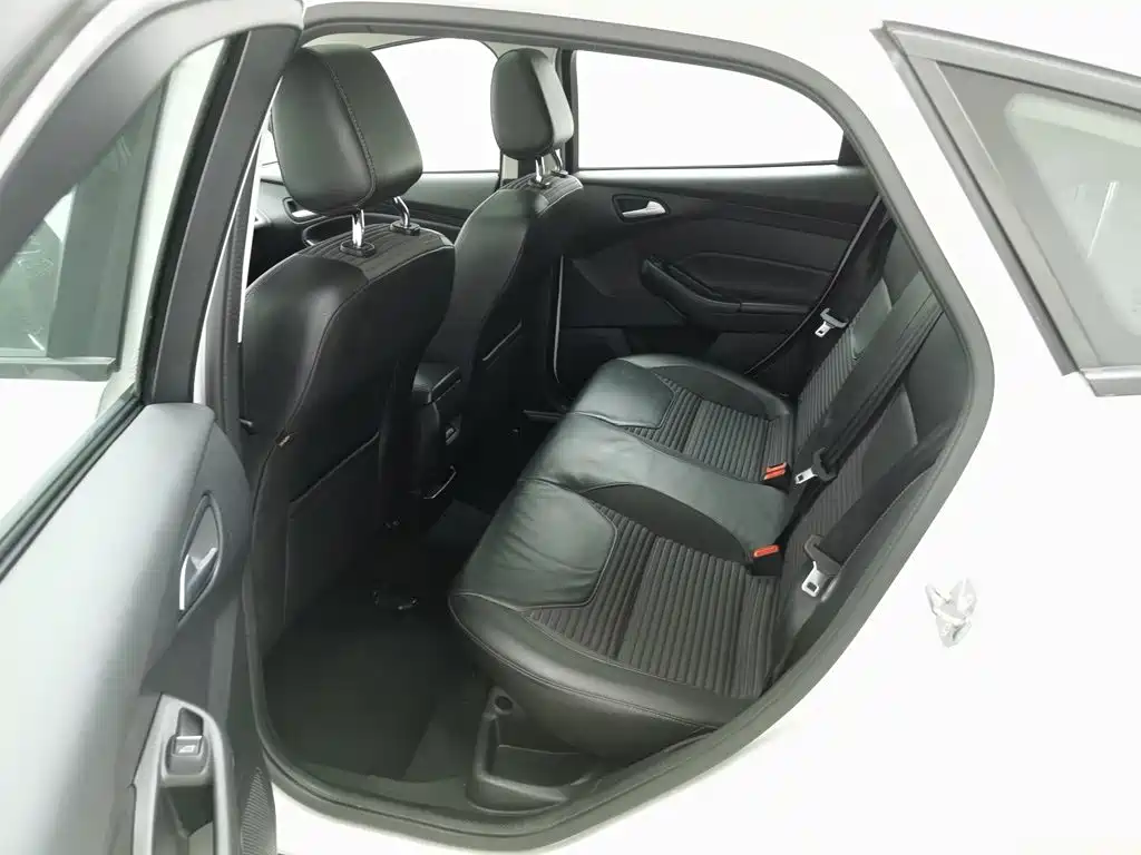 Photo 15 - Ford Focus