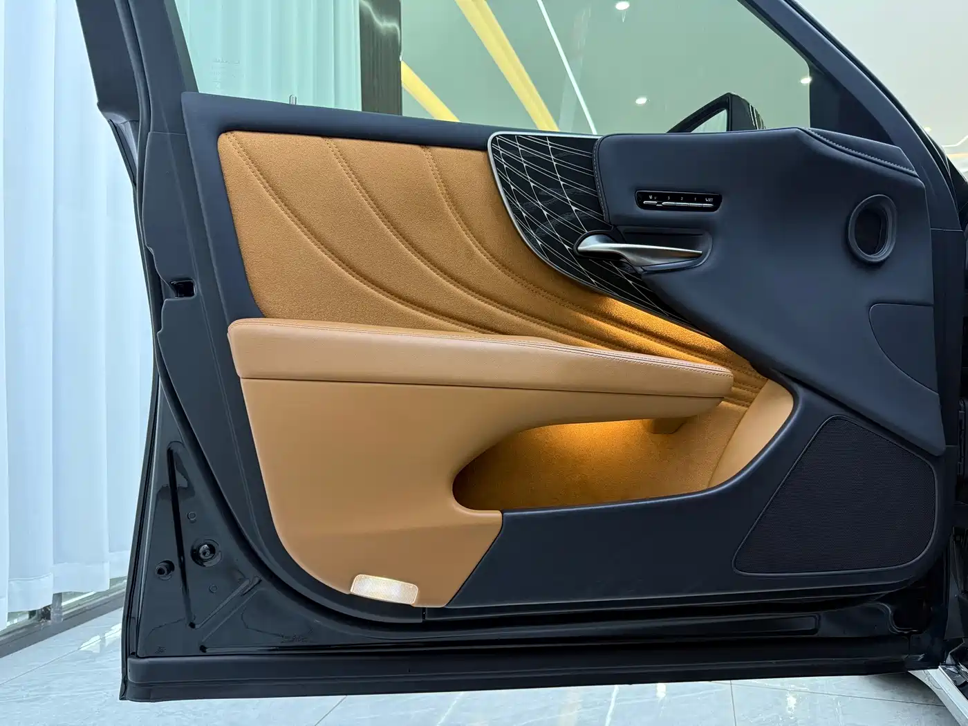 2024 Lexus LS