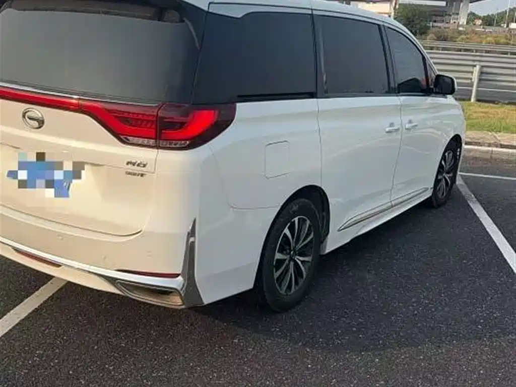 GAC TRUMPCHI M8