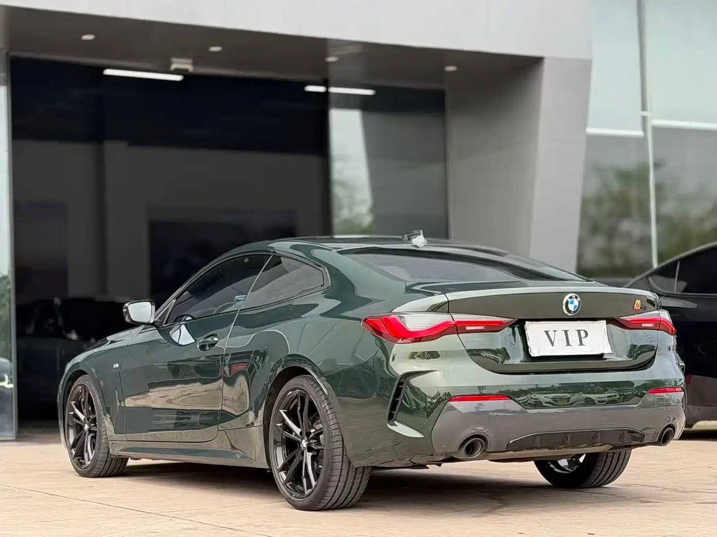 BMW 4 Series 2023 425i M Sport Shadowline Package фото 6