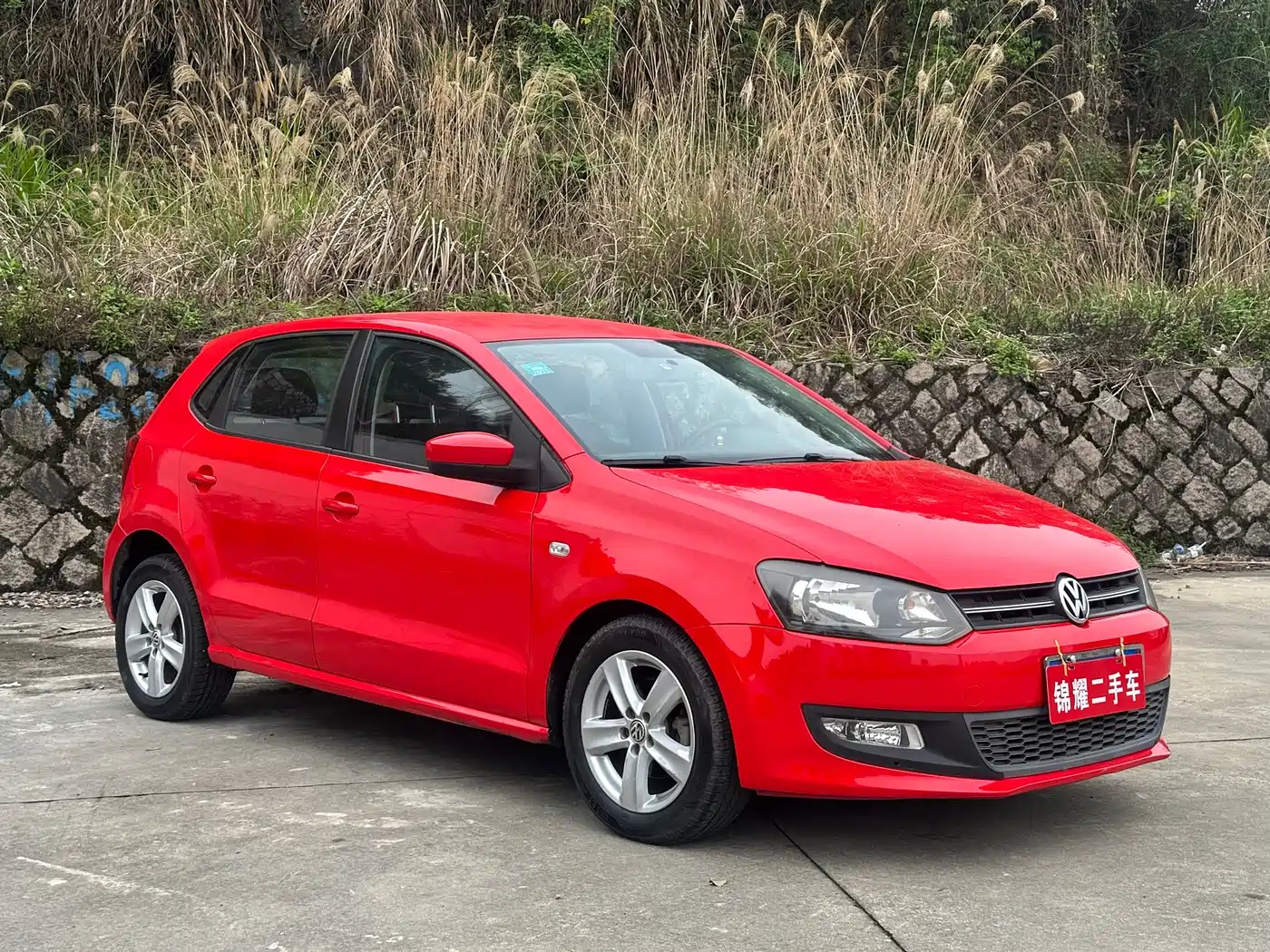 Volkswagen Polo 2011 1.6L Automatic Style Edition фото 3
