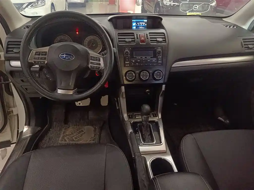 Subaru Forester 2013 2.5i Automatic Luxury Edition фото 10
