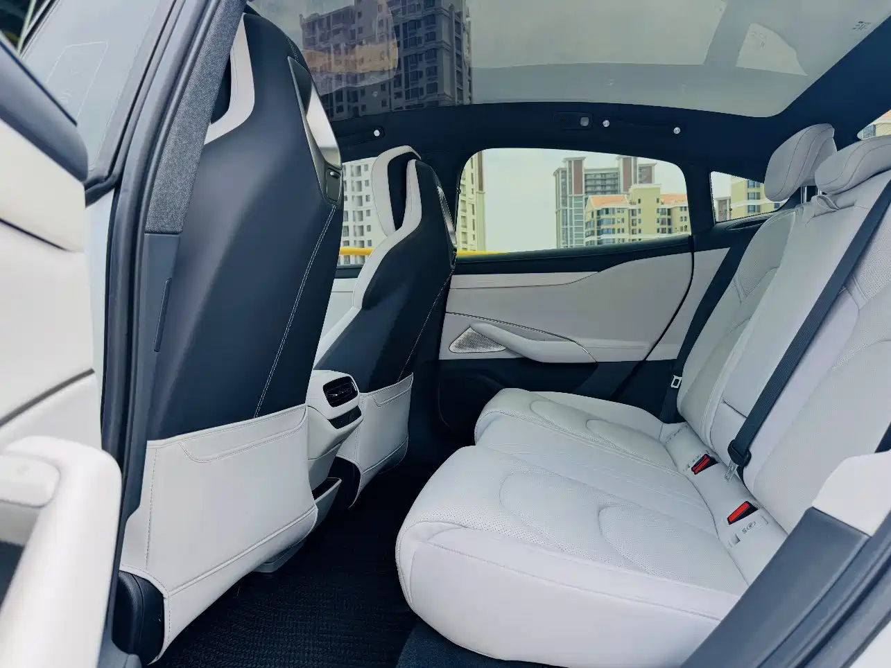 Xiaomi Auto Xiaomi SU7 2024 RWD Standard Founder's Edition фото 6