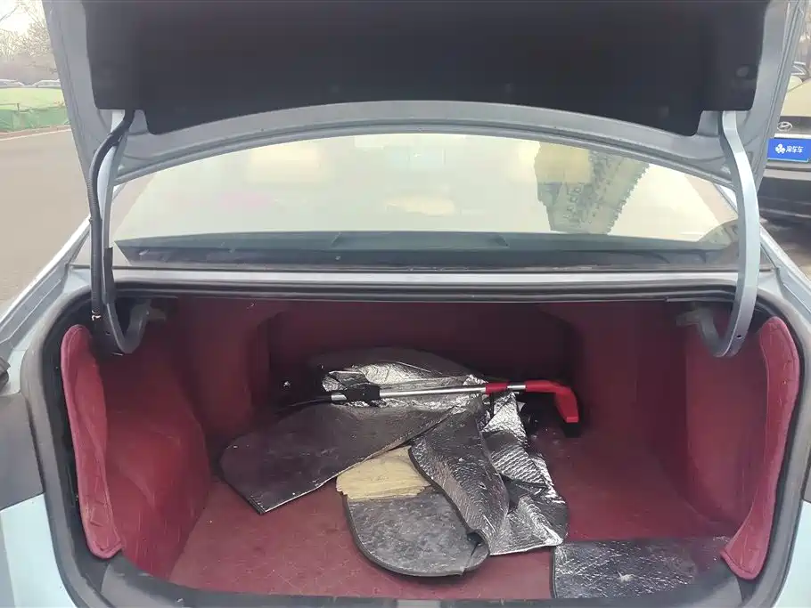 GEELY AUTOMOBILE EMGRAND L HIP