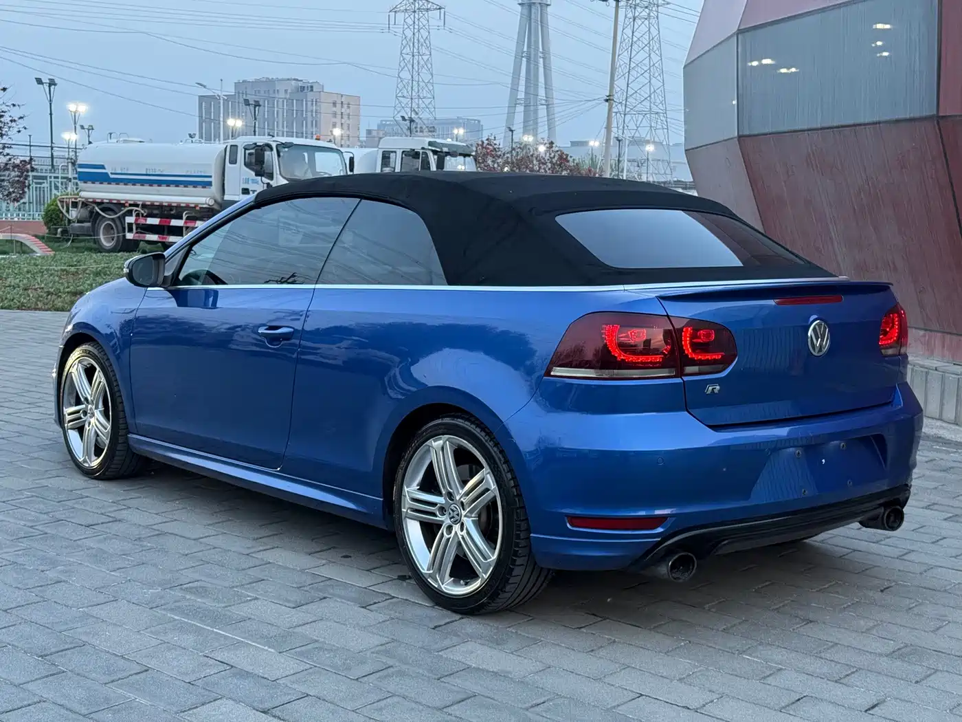 Photo 13 - Volkswagen Golf (Import)