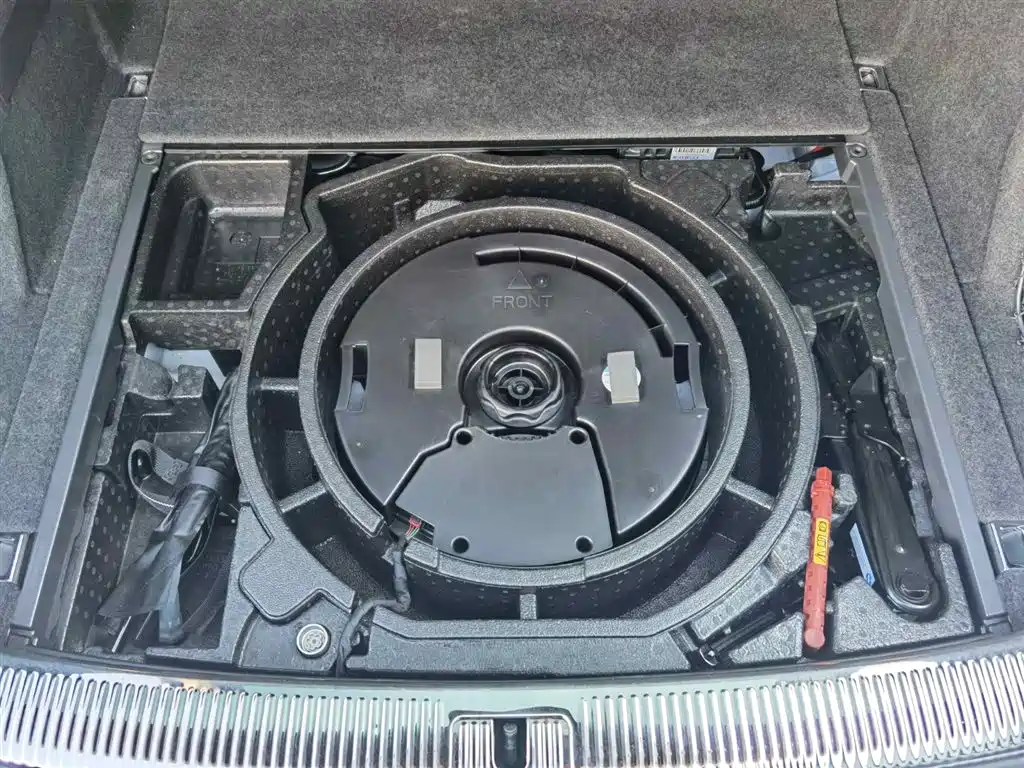 AUDI Q5L SPORTBACK