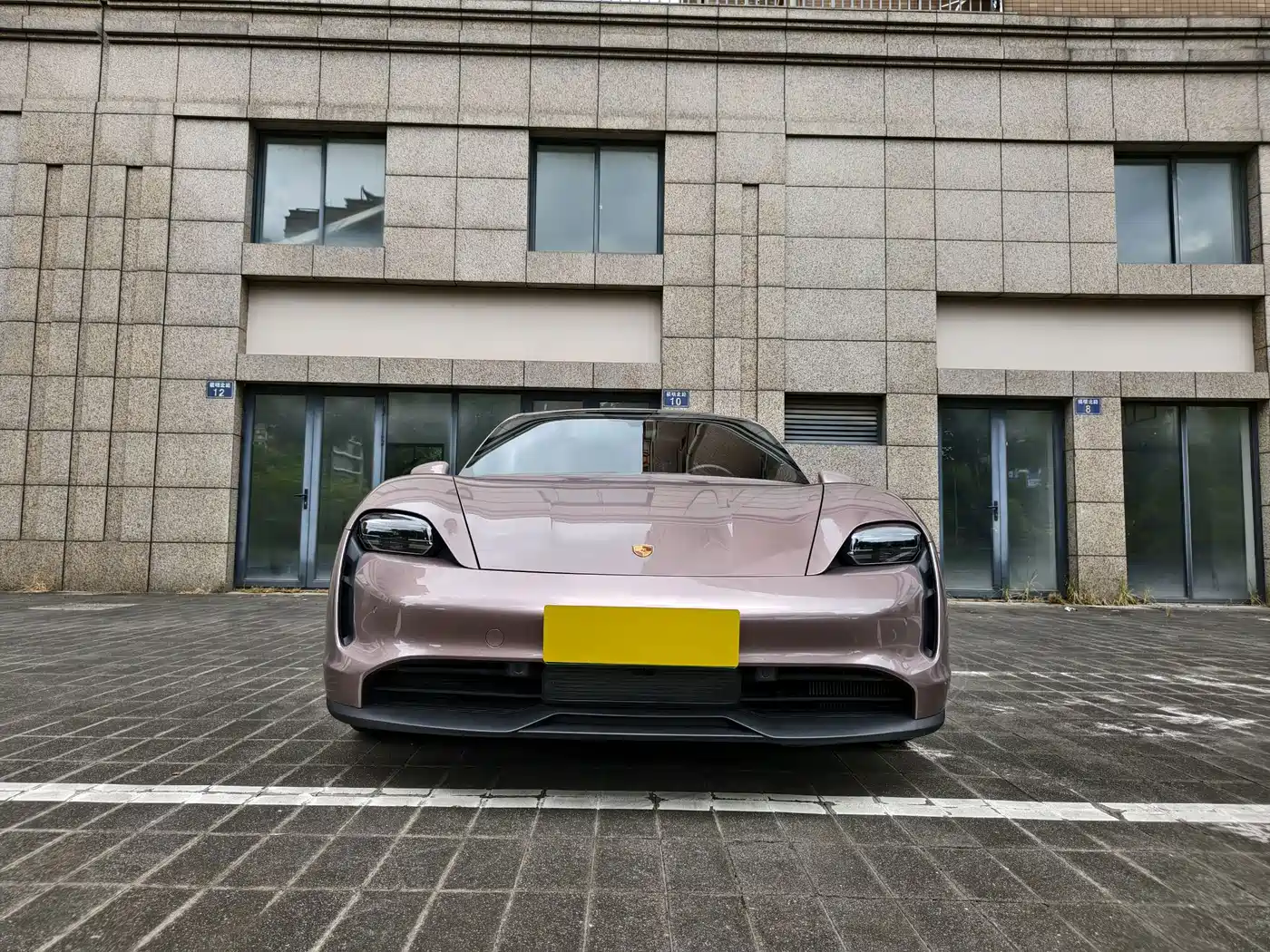 Porsche Taycan 2021 2020 Taycan