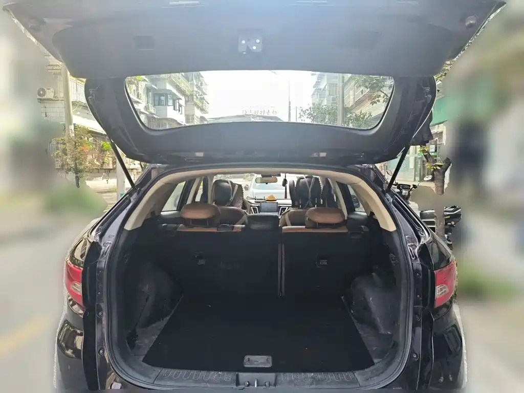 Soueast DX7 2017 2017 1.5T Automatic Glory Edition