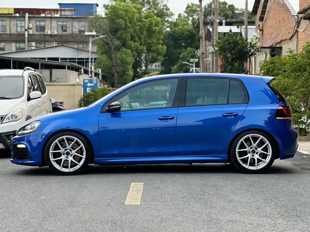 Volkswagen Golf (Import) 2011 2.0TSI R фото 7