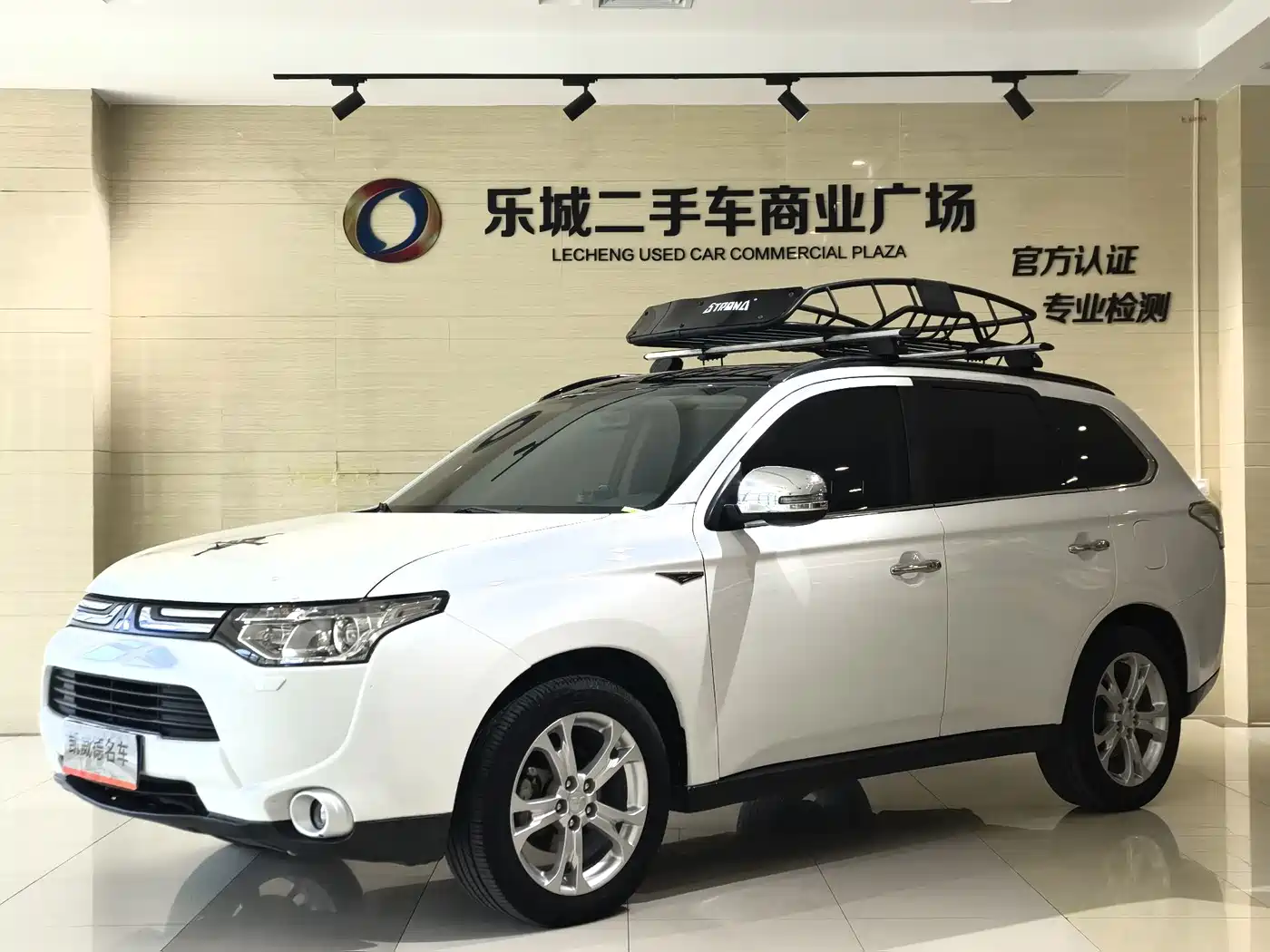 Mitsubishi Outlander (Import) 2013 2013 2.4L 4WD Luxury Navigation 5-seater